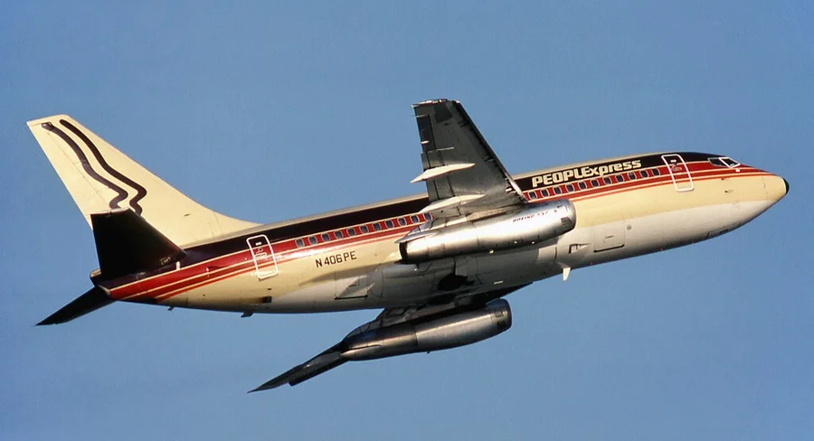 People Express Airlines B737